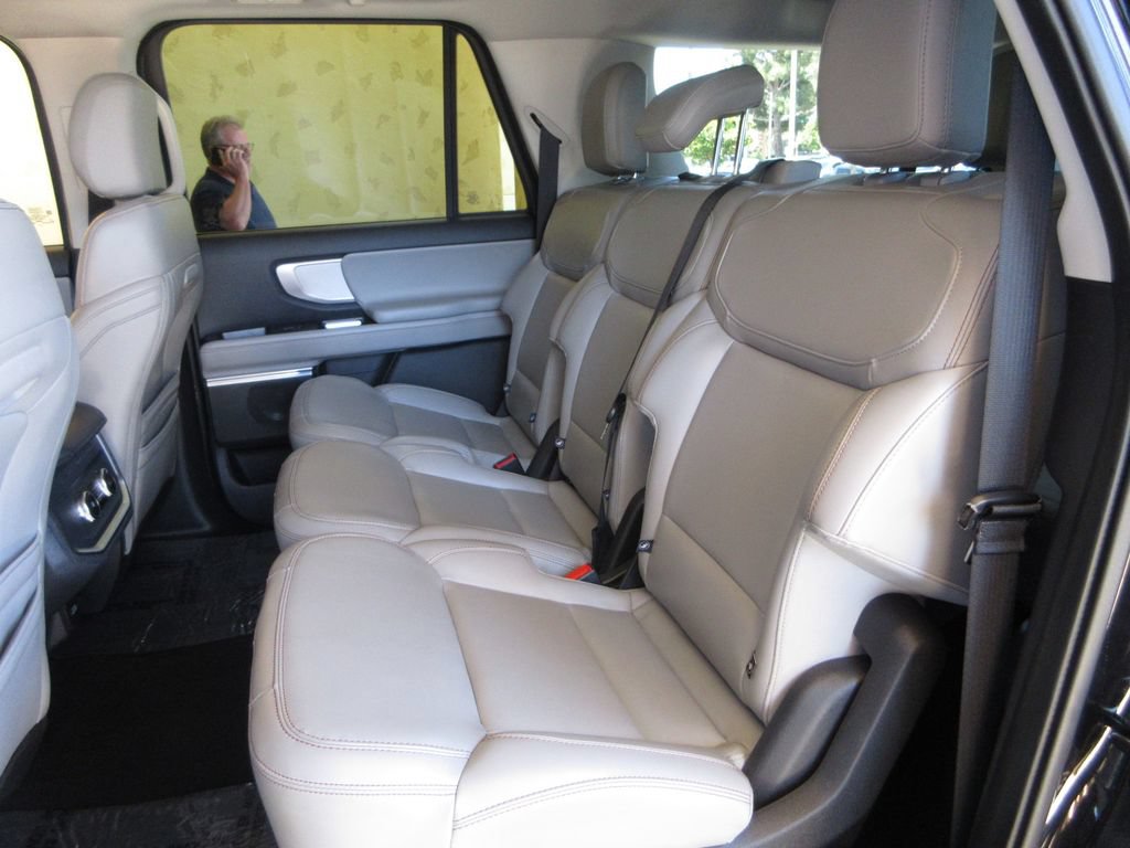Certified 2025 Ford Expedition Max Active RWD image 22