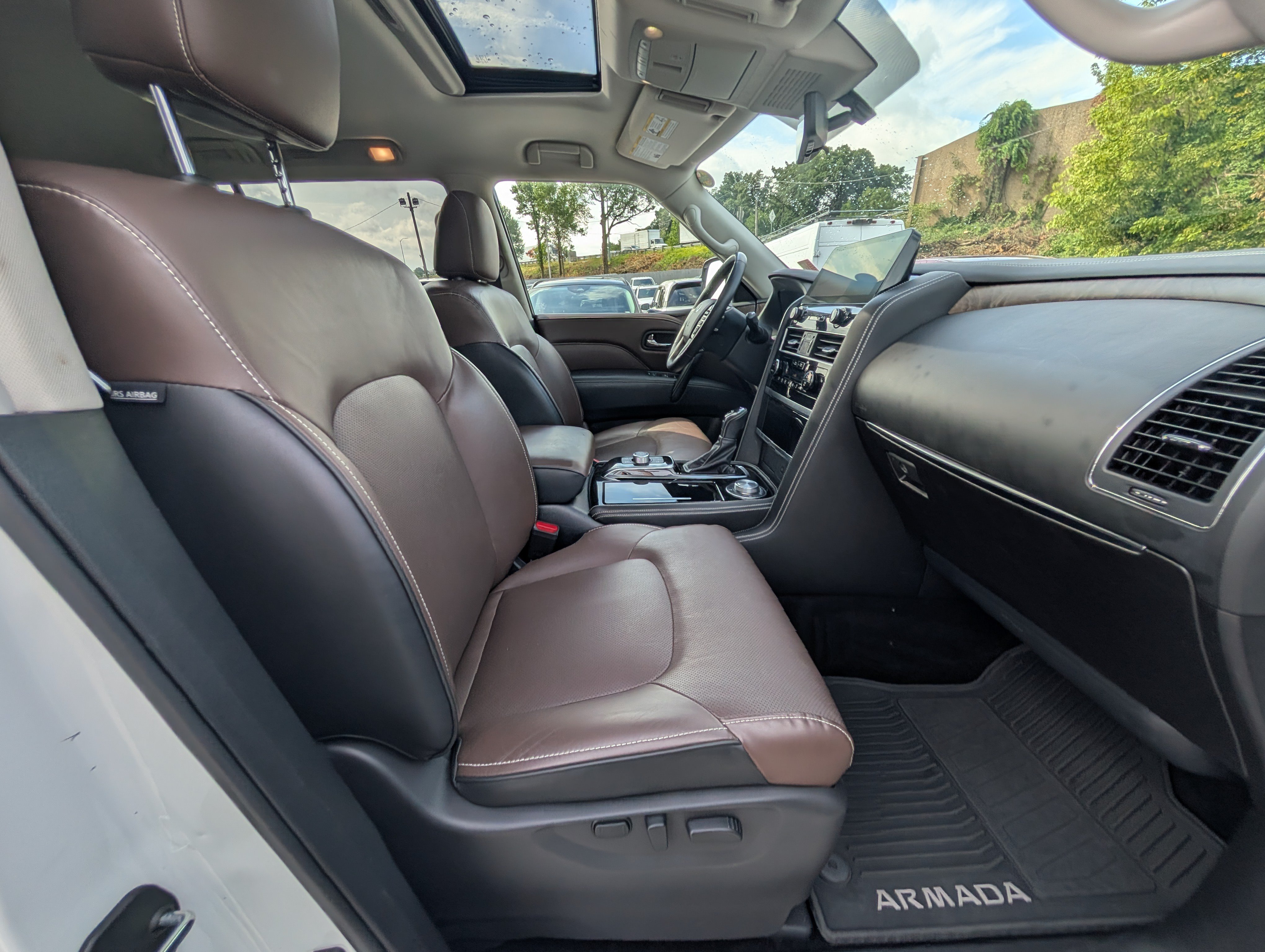 Used 2023 INFINITI QX80 Premium Select w/ Cargo Package AWD/4WD image 12