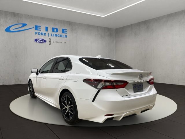 Used 2021 Toyota Camry SE AWD/4WD image 8