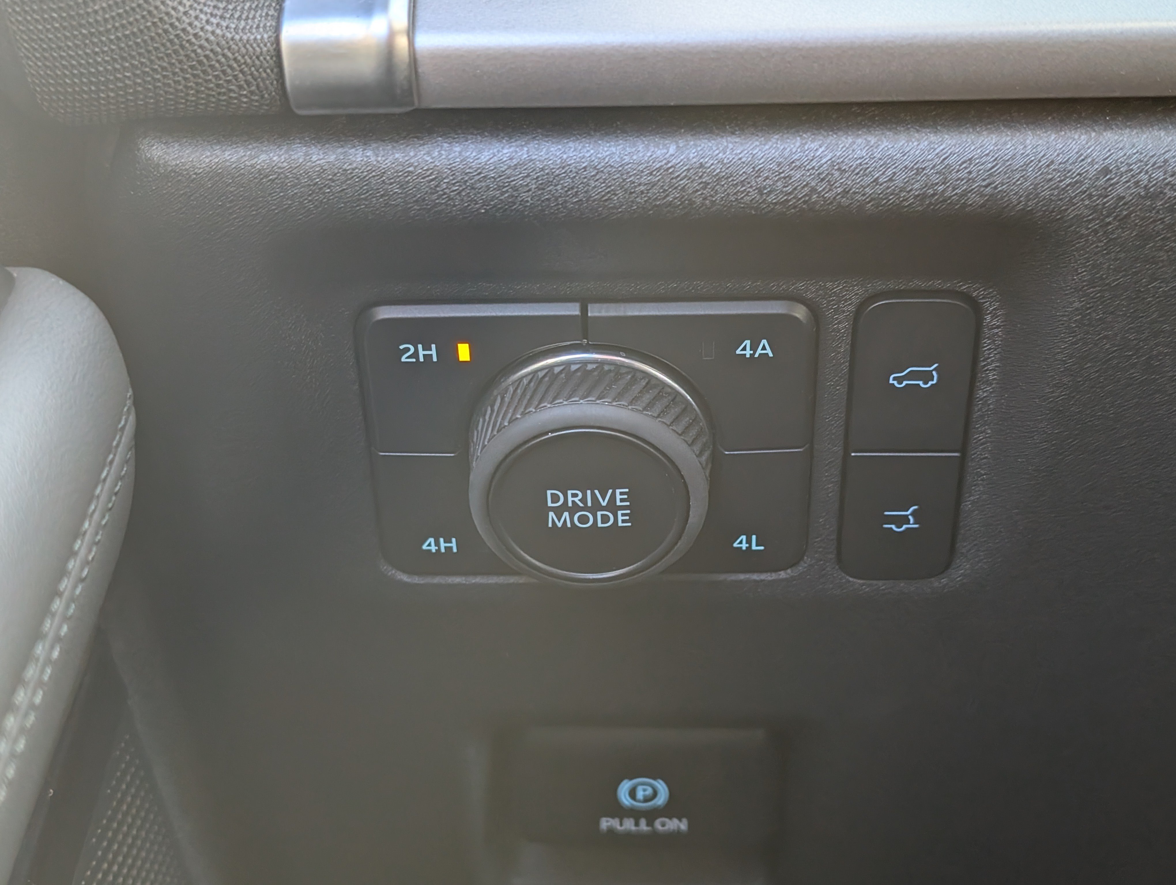 Certified 2026 Ford Expedition Active AWD/4WD image 27