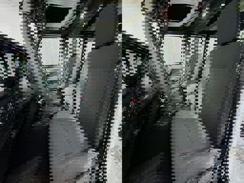 Used 2024 Jeep Wrangler Willys image 15