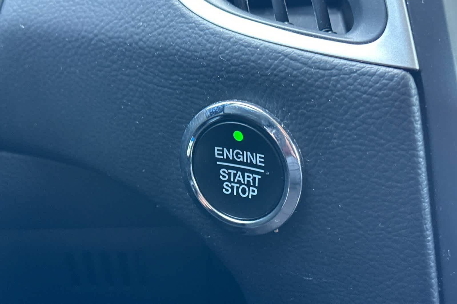 Certified 2024 Ford Edge SEL AWD/4WD image 23
