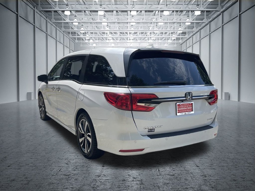 Used 2023 Honda Odyssey Touring image 3