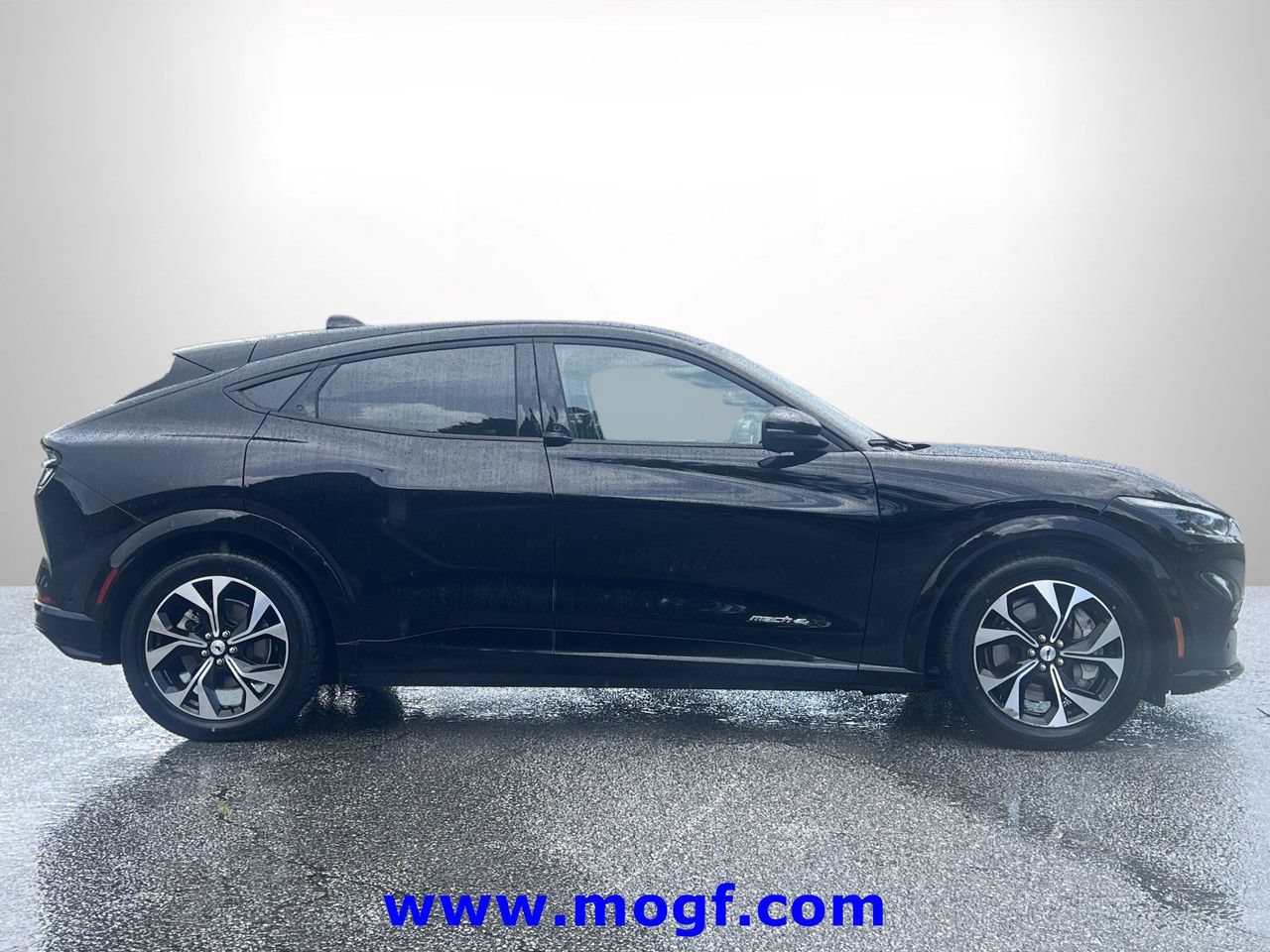 Certified 2023 Ford Mustang Mach-E Premium AWD/4WD image 27
