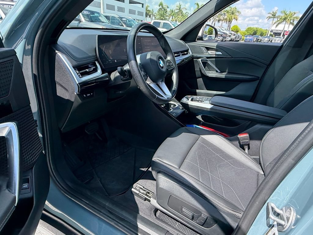 Used 2023 BMW X1 xDrive28i w/ Convenience Package AWD/4WD image 11