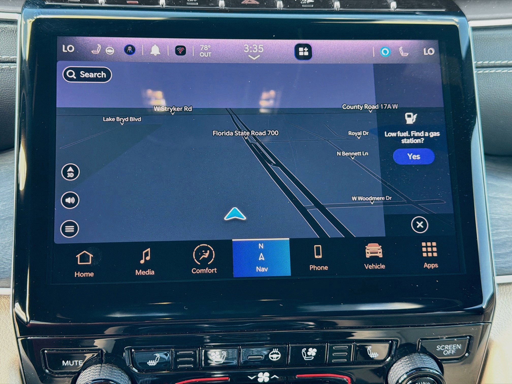 Used 2023 Jeep Grand Cherokee L Limited w/ Luxury Tech Group II AWD/4WD image 13