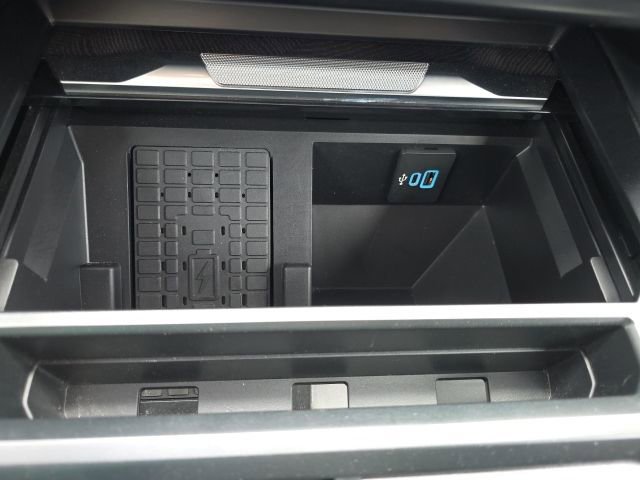 Certified 2025 Ford F250 Platinum image 21