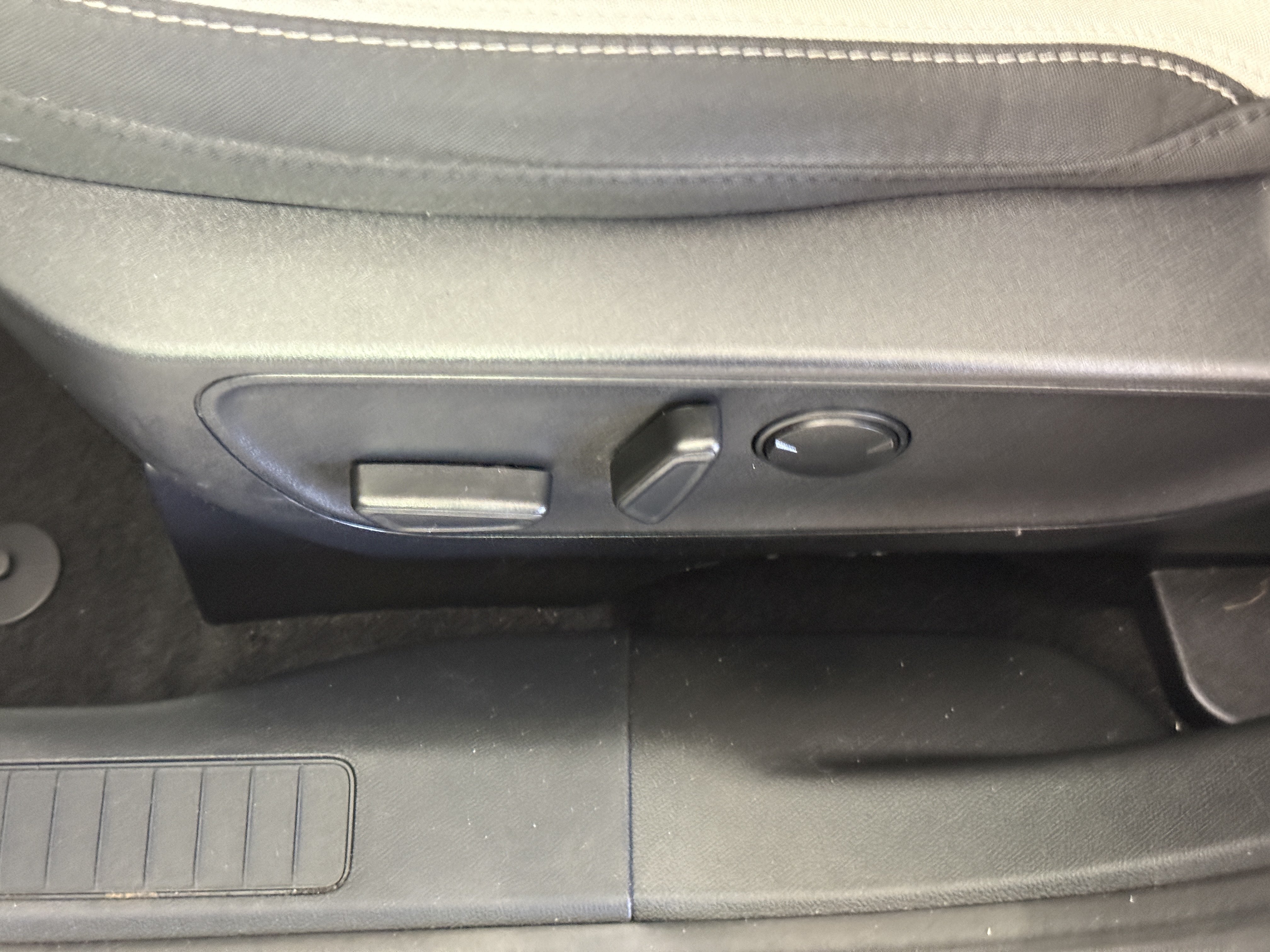 Certified 2024 Ford Escape Active w/ Tech Pack #2 FWD image 19