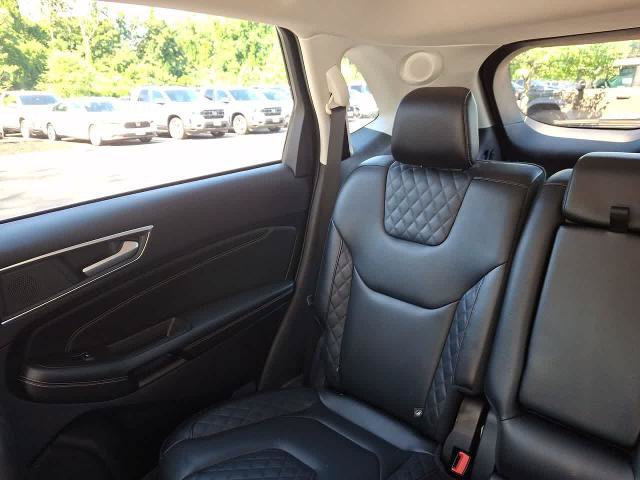Certified 2024 Ford Edge Titanium AWD/4WD image 12