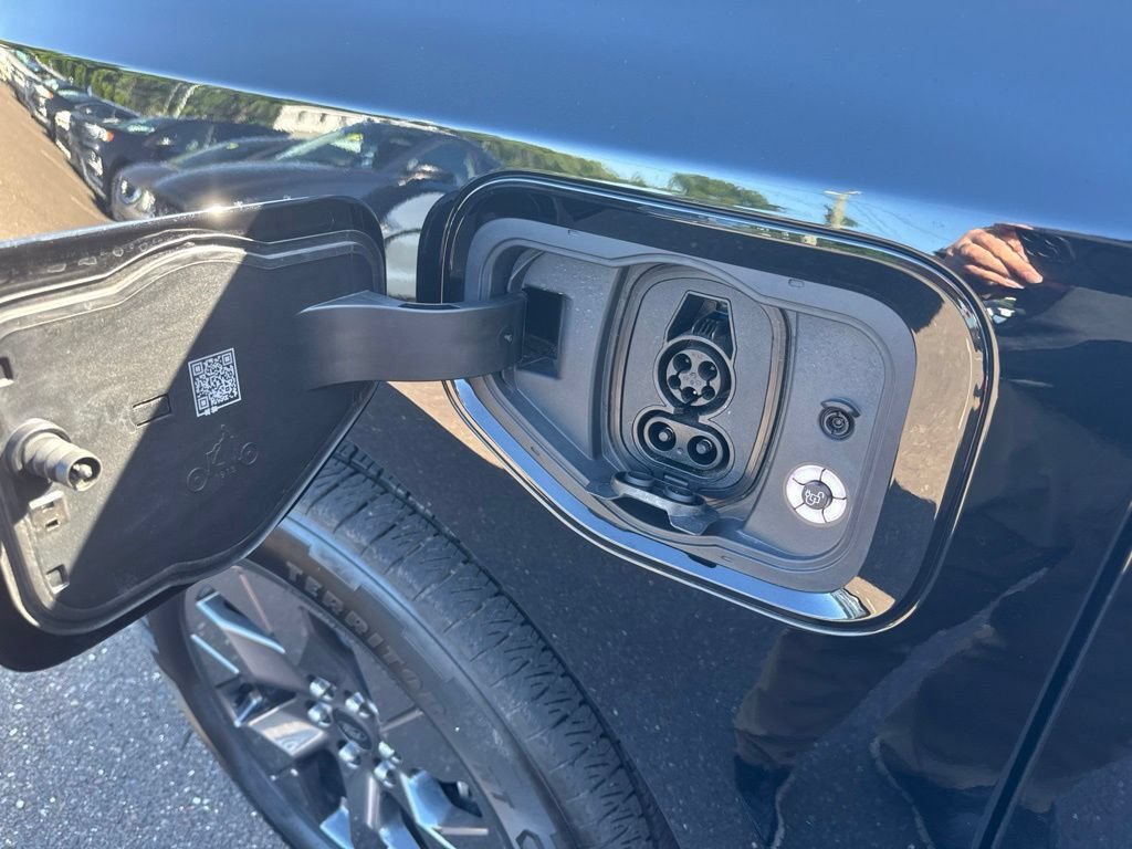 Certified 2024 Ford F150 Lightning Flash AWD/4WD image 18