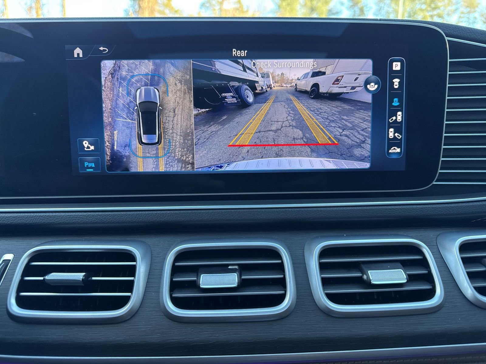 Used 2024 Mercedes-Benz GLE 350 4MATIC image 27