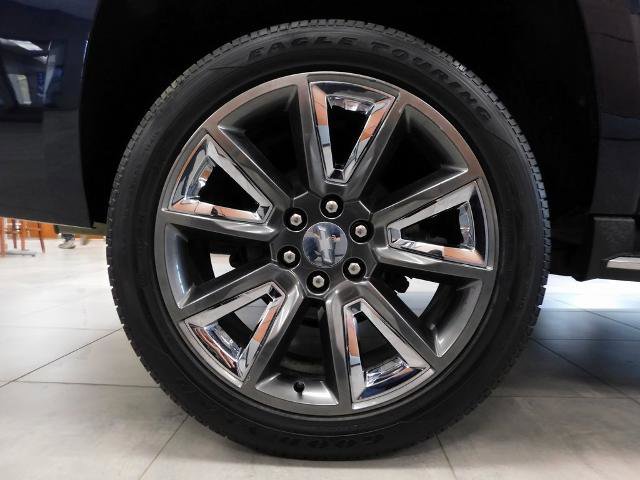 Used 2019 Chevrolet Suburban Premier image 14