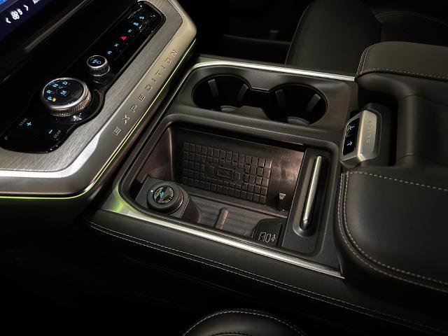 Certified 2025 Ford Expedition Platinum AWD/4WD image 32