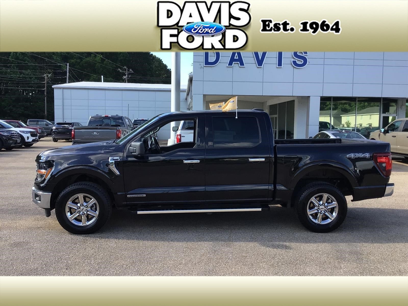 Certified 2024 Ford F150 XLT w/ Mobile Office Package AWD/4WD image 4