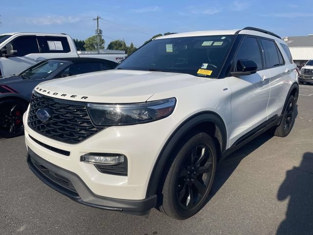 Certified 2022 Ford Explorer ST-Line w/ Class IV Trailer Tow Package AWD/4WD image 3