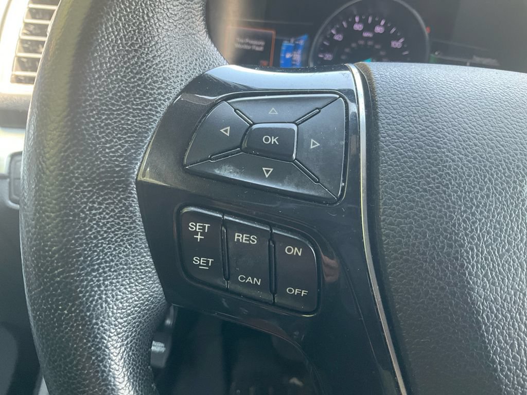 Certified 2017 Ford Explorer Limited FWD image 21
