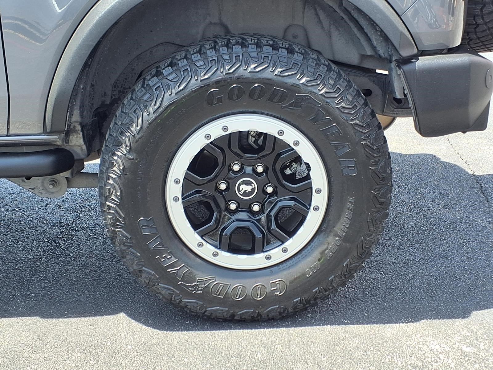 Certified 2022 Ford Bronco Big Bend w/ Sasquatch Package AWD/4WD image 10