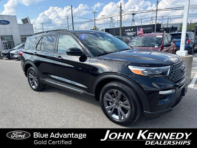 Certified 2023 Ford Explorer XLT w/ Equipment Group 202A AWD/4WD image 7
