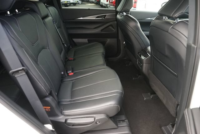 Used 2024 INFINITI QX60 Luxe FWD image 18
