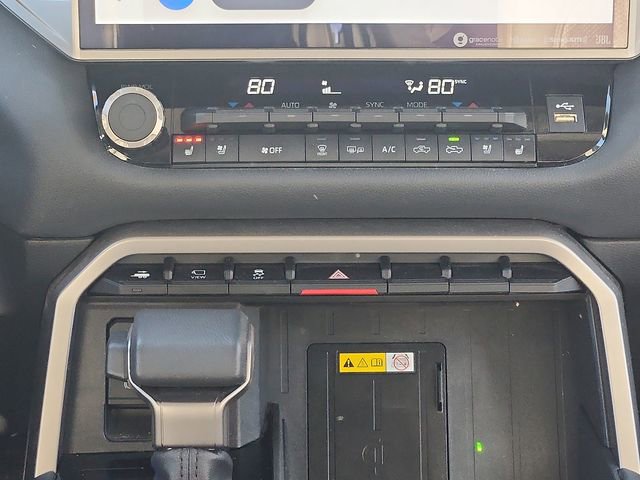 Used 2022 Toyota Tundra Limited image 17