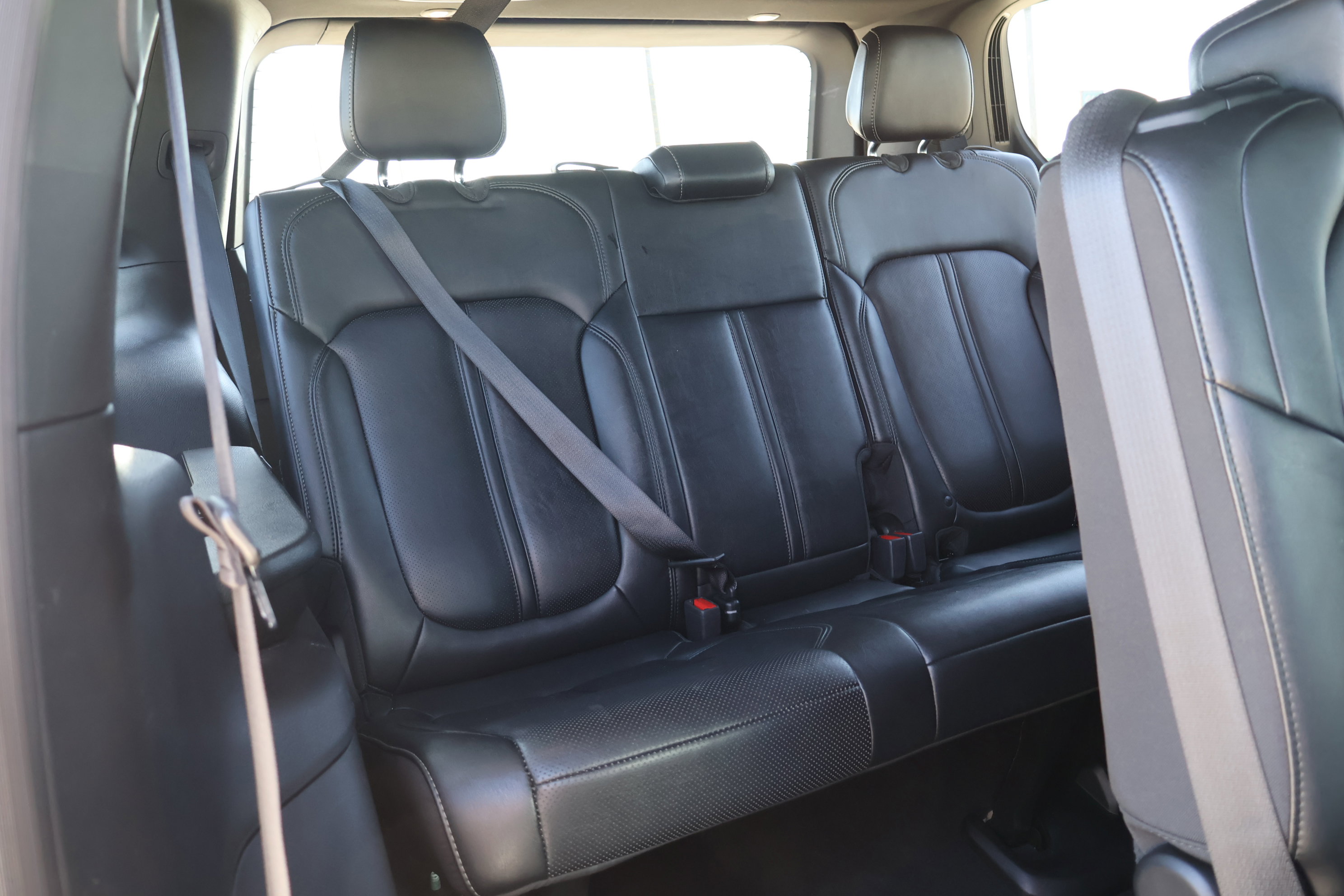 Used 2024 Jeep Wagoneer Series II w/ Flexible Seating Group image 42