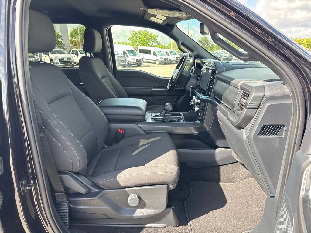 Certified 2024 Ford F150 XLT w/ XLT Black Appearance Package AWD/4WD image 28
