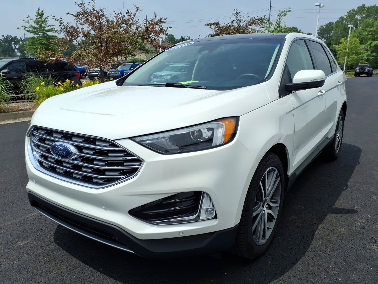 Certified 2024 Ford Edge Titanium AWD/4WD image 3