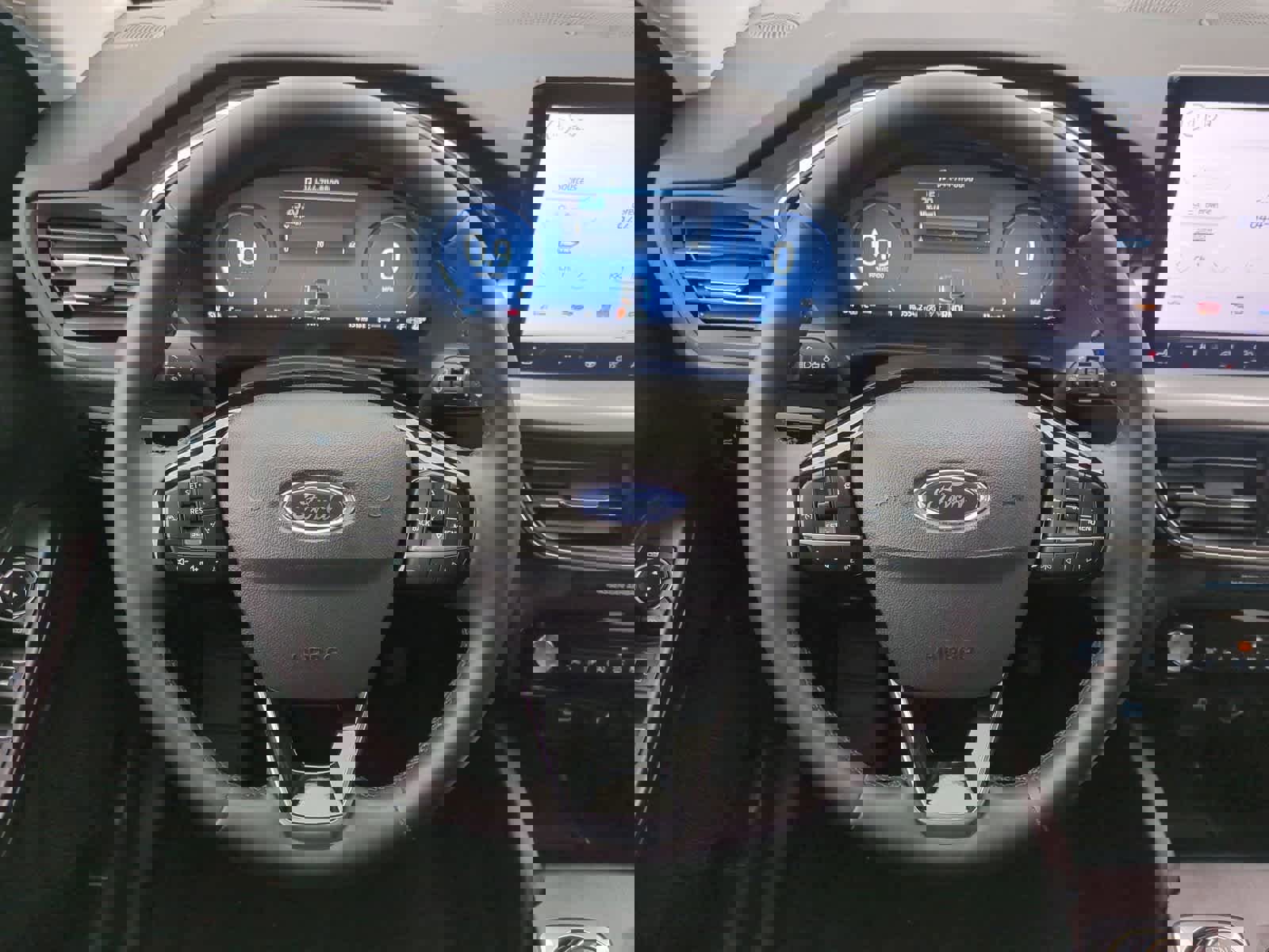 Certified 2023 Ford Escape Platinum w/ Premium Technology Package image 22