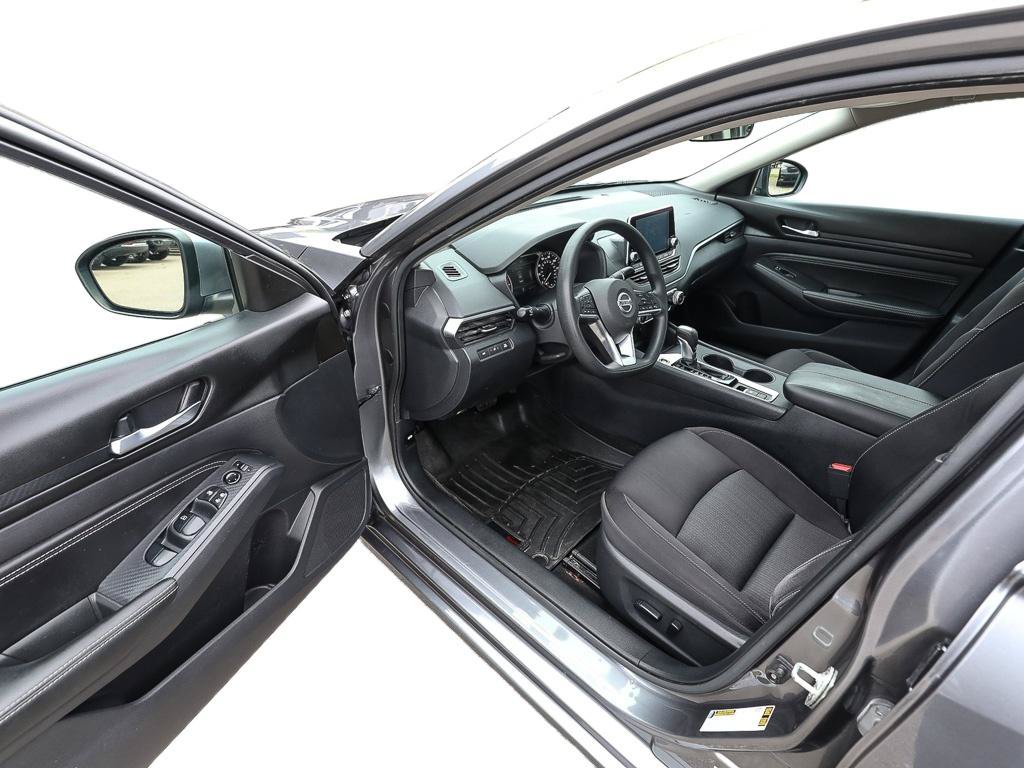 Used 2020 Nissan Altima 2.5 S AWD/4WD image 11