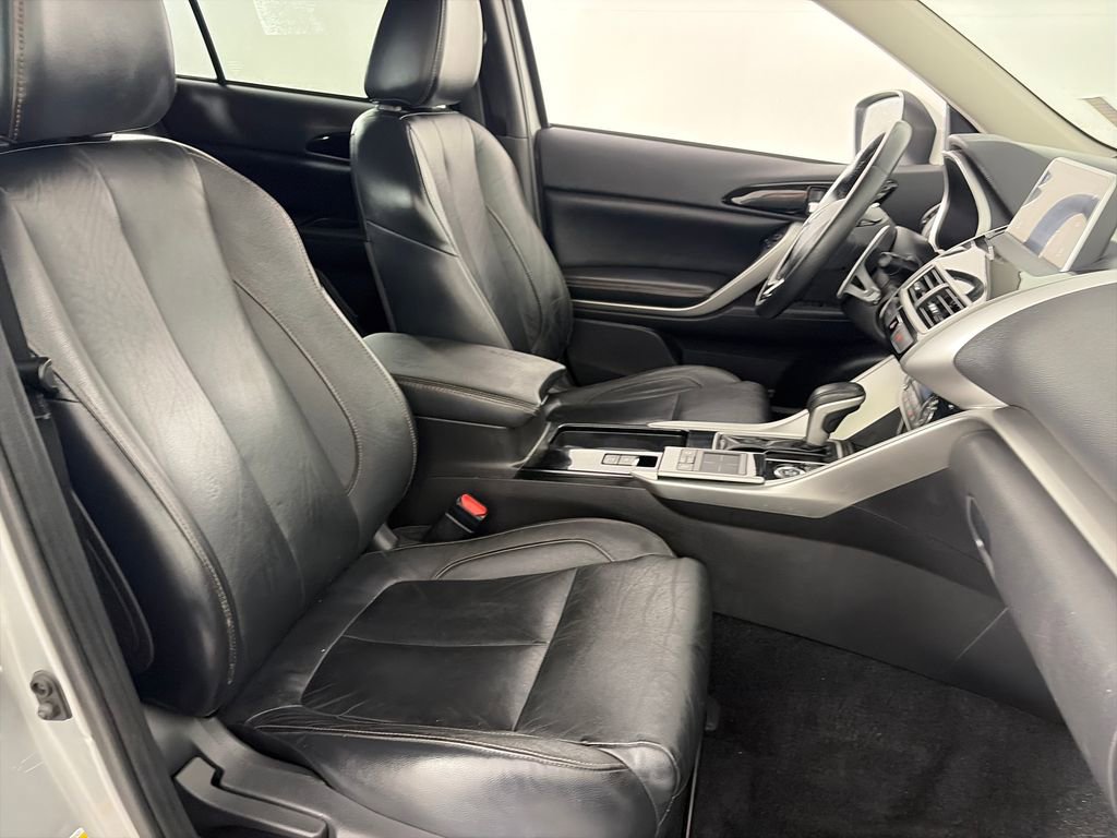 Used 2019 Mitsubishi Eclipse Cross SEL AWD/4WD image 30