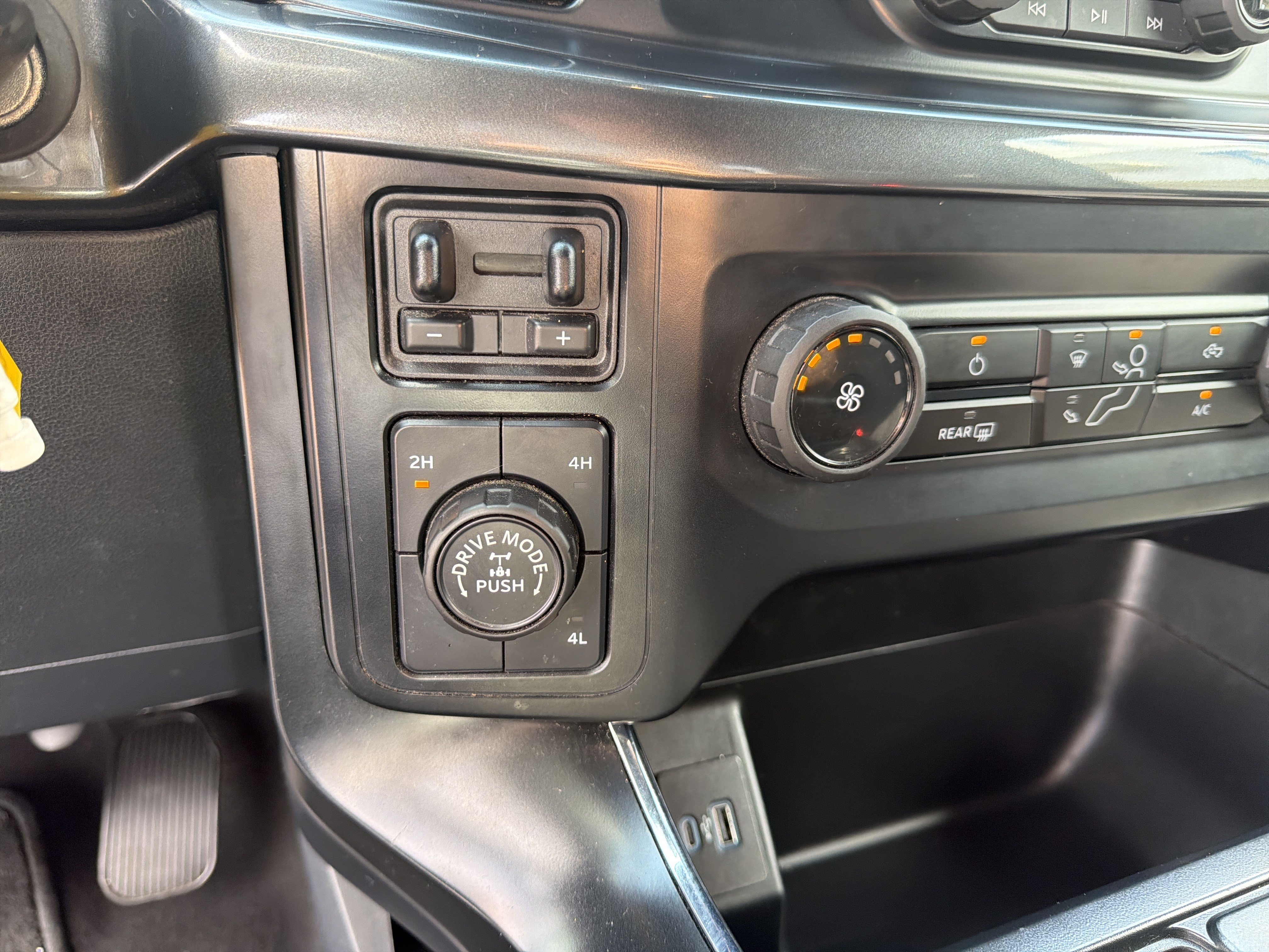 Certified 2023 Ford F150 XL w/ STX Appearance Package AWD/4WD image 40