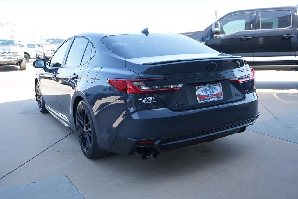 Used 2025 Toyota Camry SE w/ Convenience Package FWD image 12