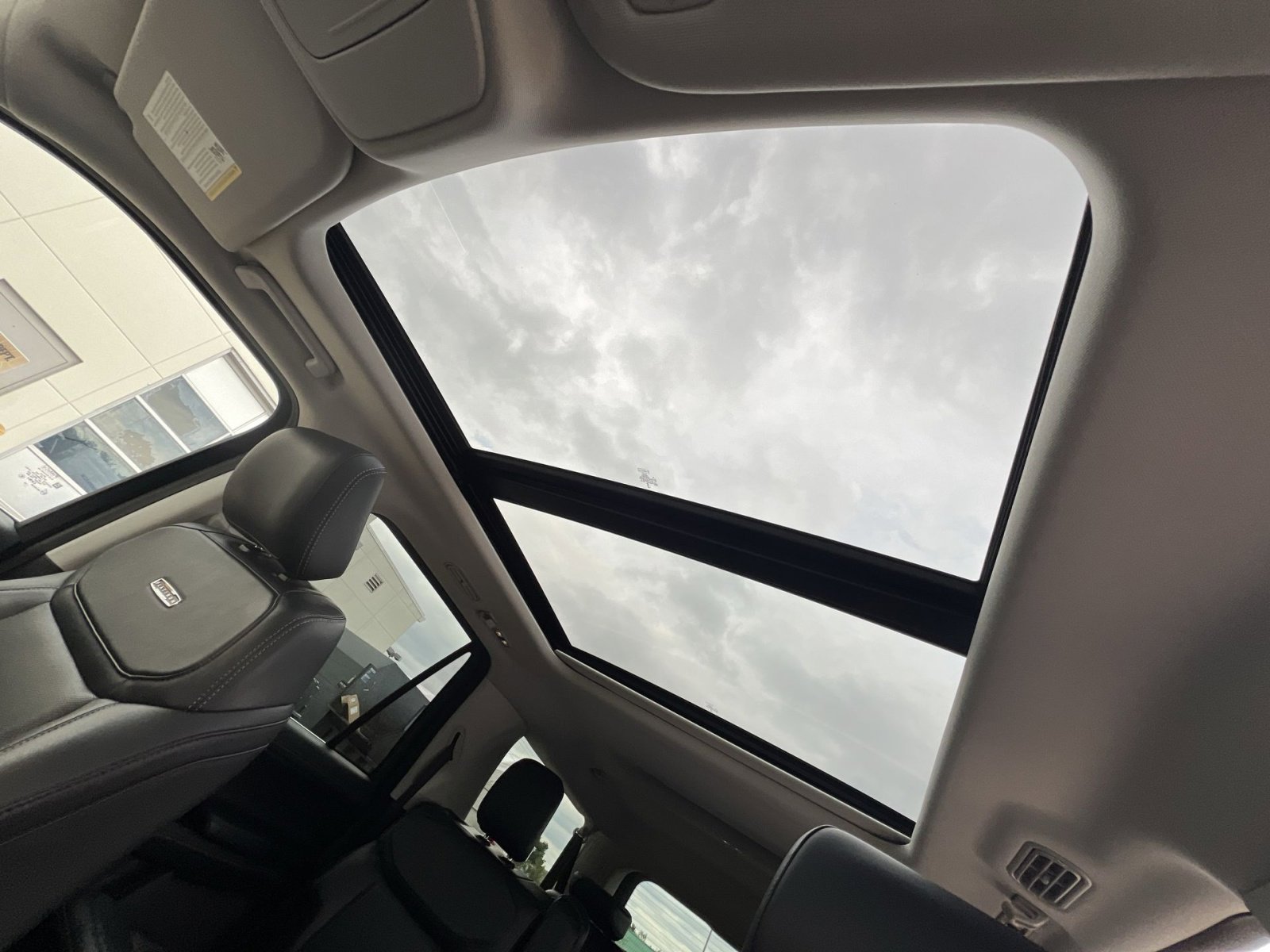 Certified 2025 Ford Expedition Max Platinum AWD/4WD image 32