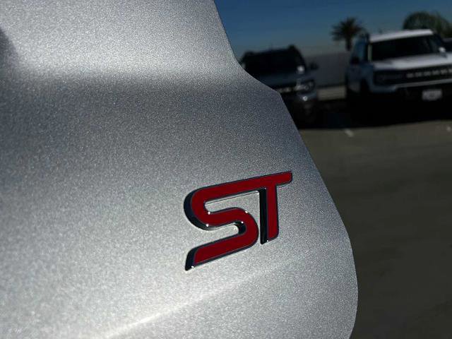 Certified 2023 Ford Explorer ST w/ Equipment Group 401A image 7