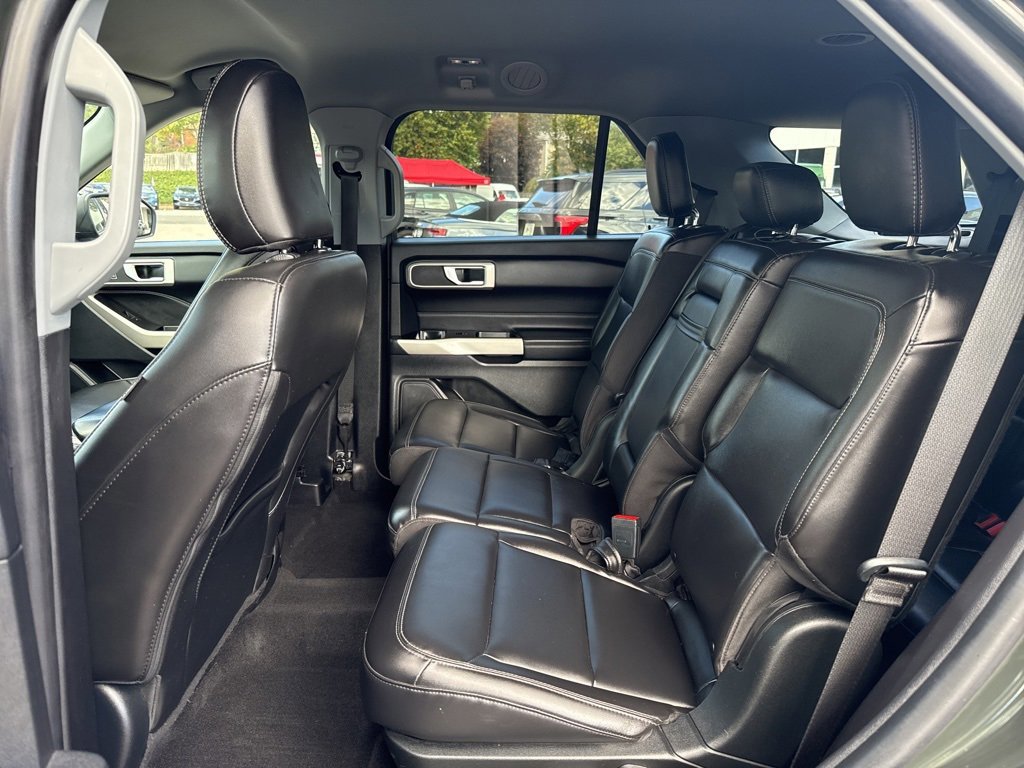Certified 2022 Ford Explorer XLT w/ Equipment Group 202A image 23
