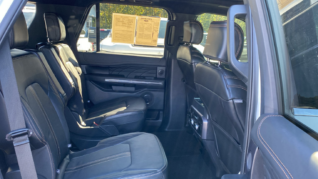 Certified 2024 Ford Expedition Platinum AWD/4WD image 13