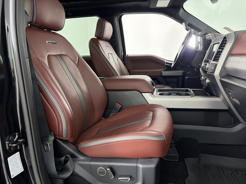 Certified 2020 Ford F350 Platinum w/ Tremor Off-Road Package image 32