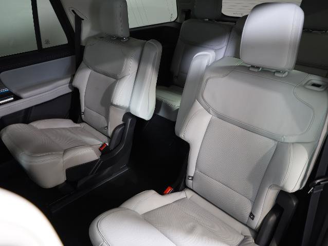 Certified 2025 Ford Expedition Platinum AWD/4WD image 13