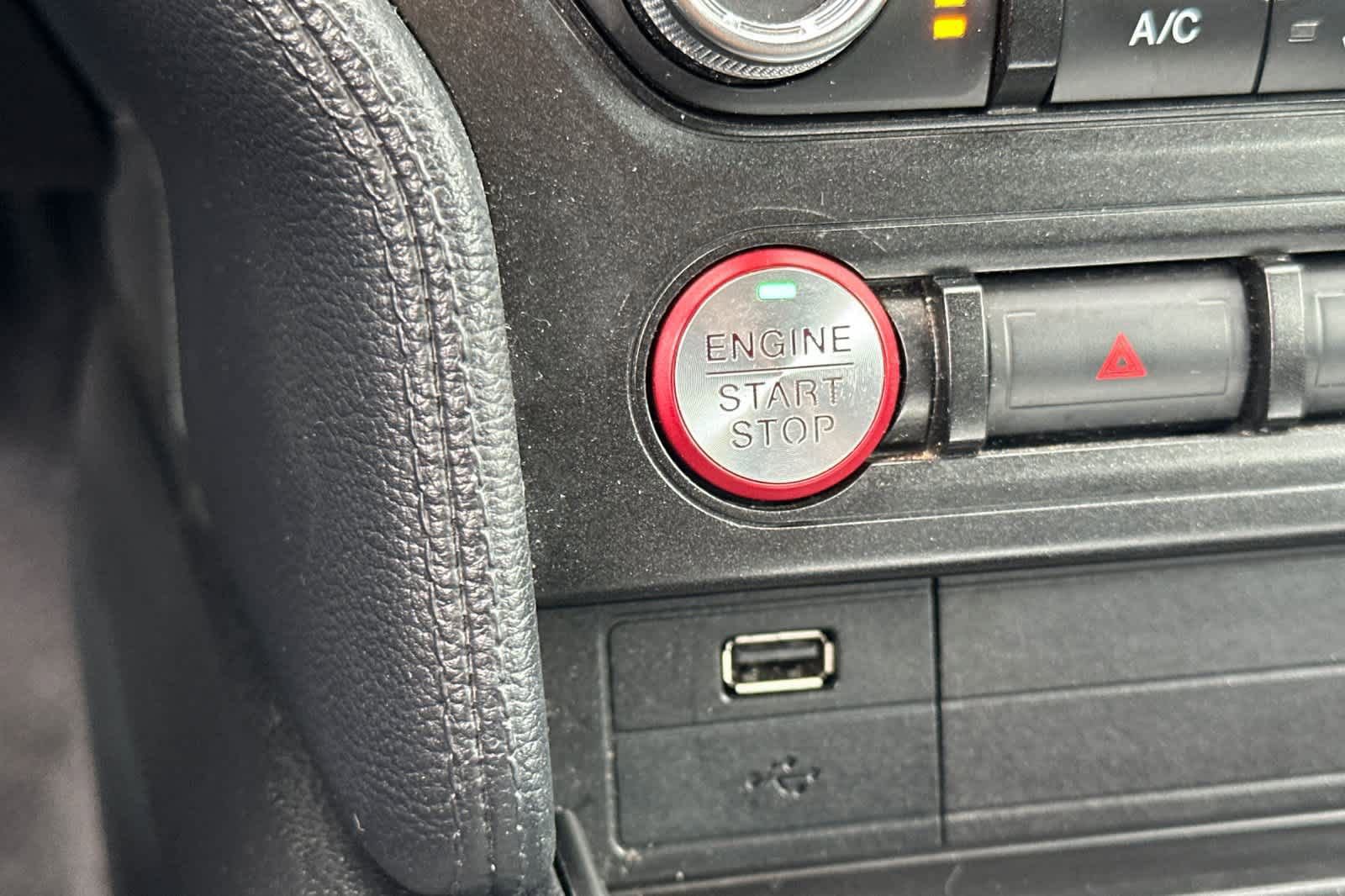 Certified 2020 Ford Mustang Coupe RWD image 22