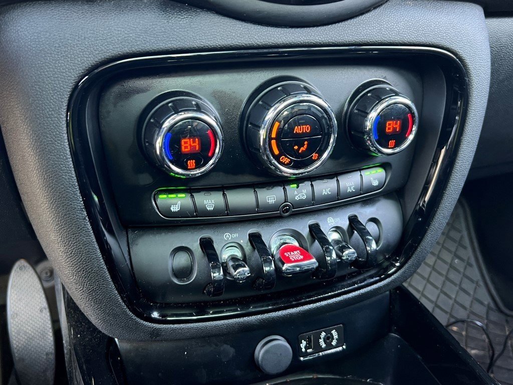 Used 2017 MINI Cooper Clubman S image 19