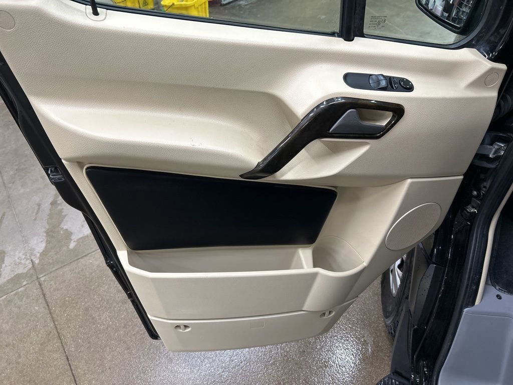 Used 2017 Mercedes-Benz Sprinter 2500 image 12