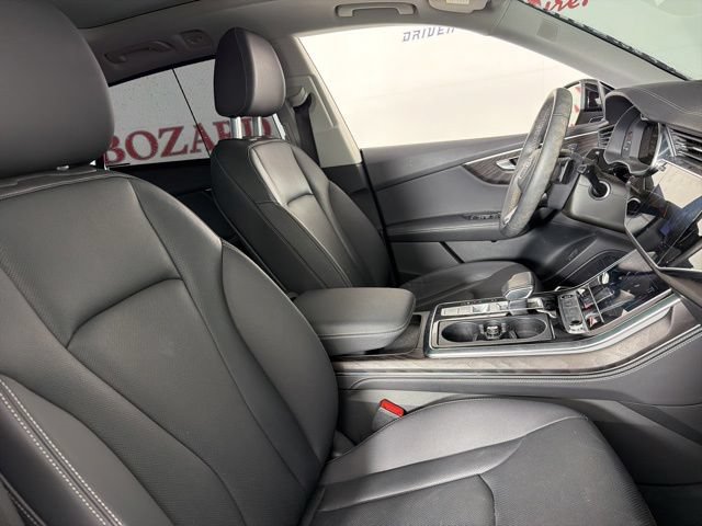 Used 2023 Audi Q8 Prestige AWD/4WD image 16