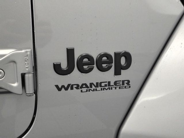 Used 2021 Jeep Wrangler Unlimited Sahara AWD/4WD image 12