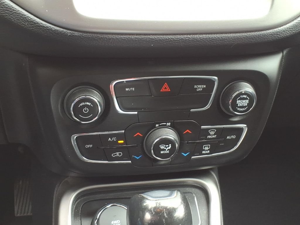Used 2020 Jeep Compass High Altitude AWD/4WD image 19
