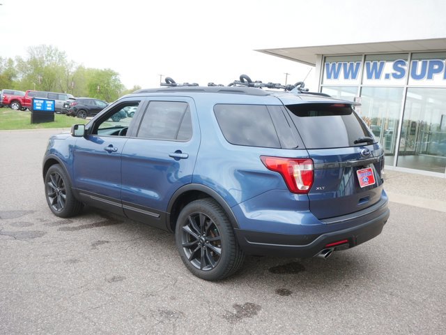 Certified 2018 Ford Explorer XLT w/ Equipment Group 202A AWD/4WD image 7