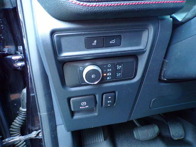Certified 2022 Ford Expedition Limited w/ Equipment Group 304A AWD/4WD image 18