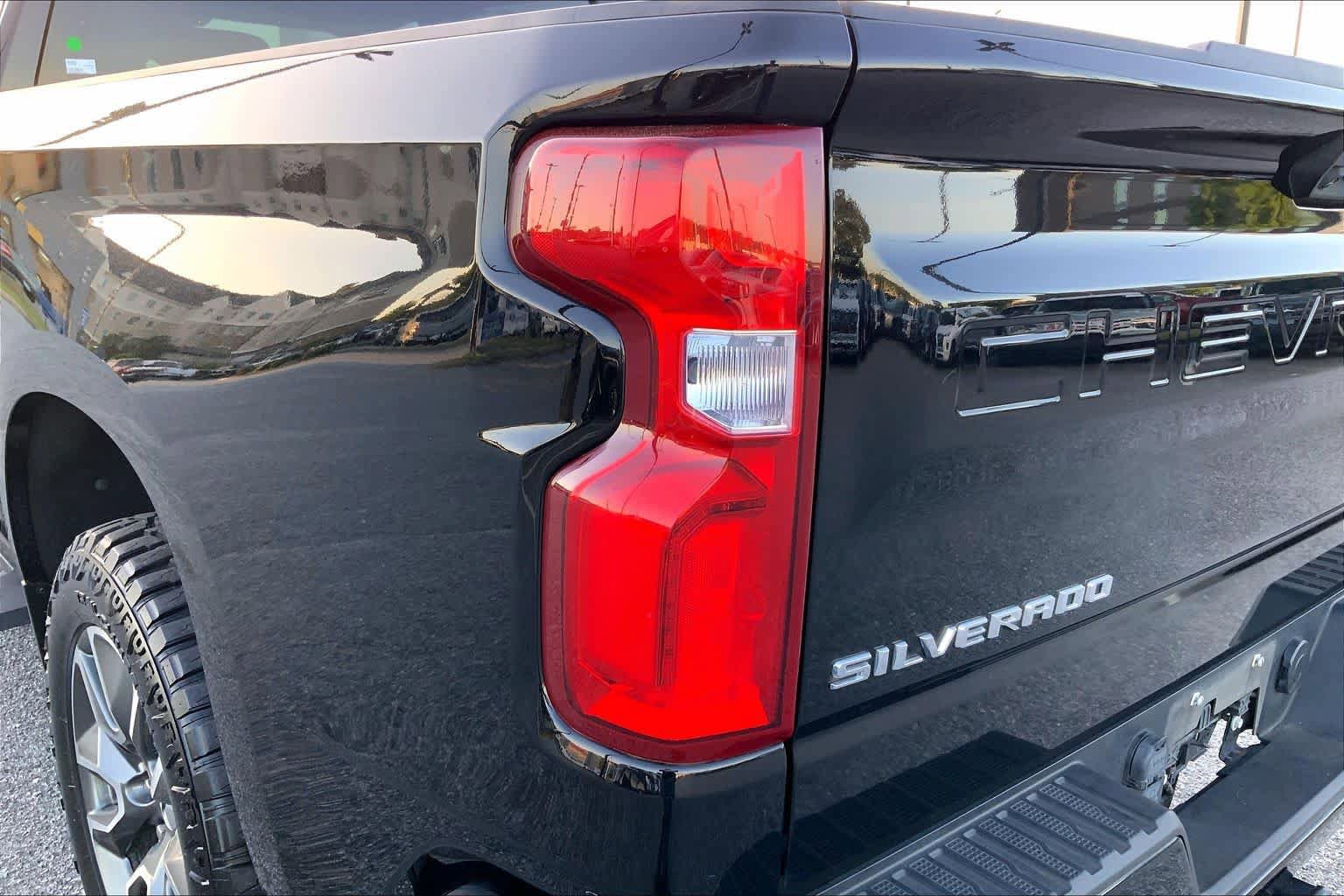 Used 2023 Chevrolet Silverado 1500 RST w/ Protection Package RWD image 26