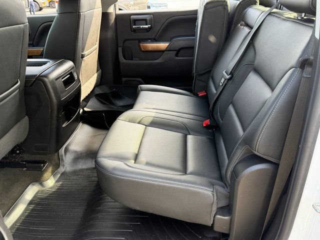 Used 2018 Chevrolet Silverado 1500 LTZ w/ LTZ Plus Package AWD/4WD image 7