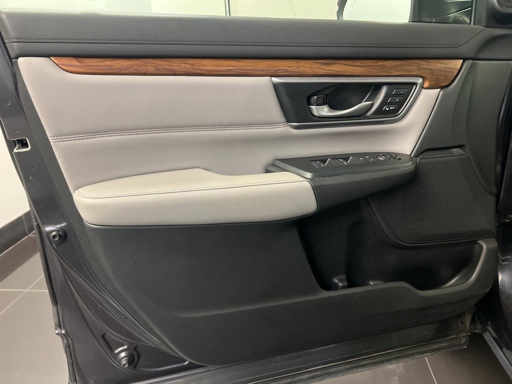Used 2017 Honda CR-V Touring image 27