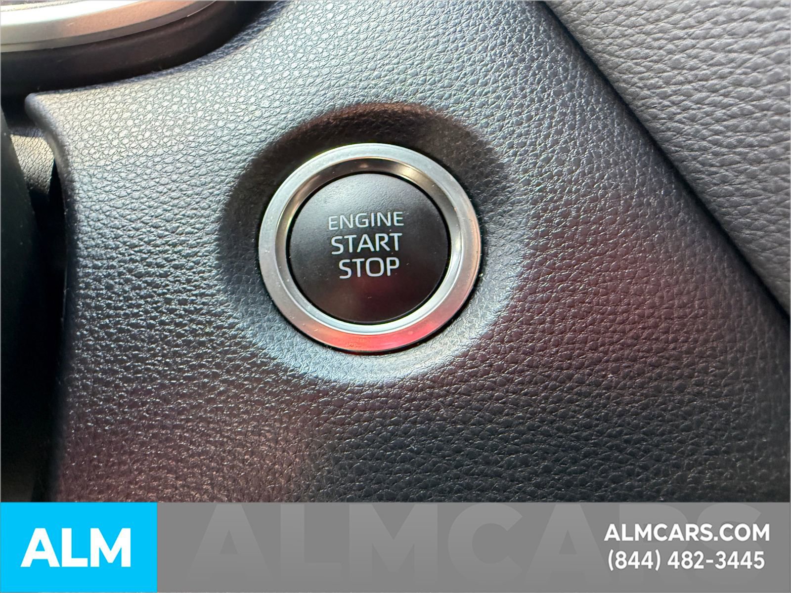 Used 2025 Toyota Corolla SE w/ SE Package image 22